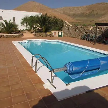 Las Casitas De Femes Sleeps 4 Pool T691328 Uga